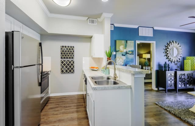 The Meadows at North Richland Hills Apartments Gallery 4