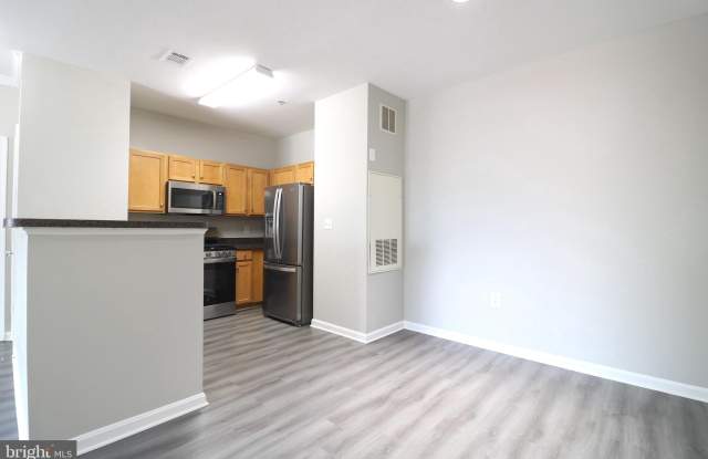 5117-E TRAVIS EDWARD Way Gallery 4