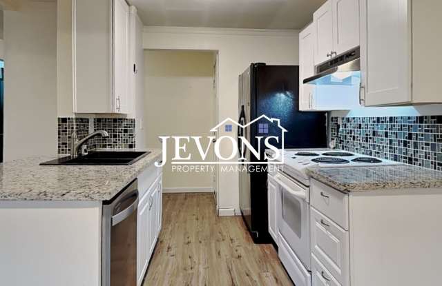 3915 Mason Loop Road Tacoma, WA 98409 photos photos