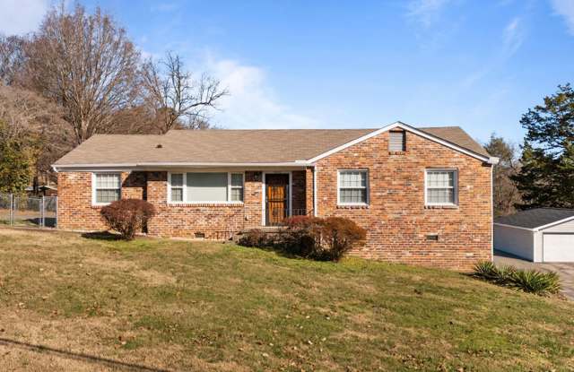 Updated 3bd/2bth home with Remodeled Master Suite  Prime Location! photos photos