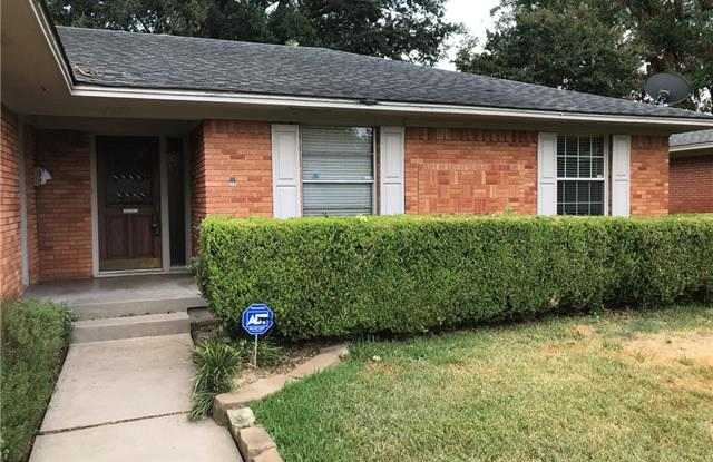 7254 Edgerton Drive Gallery 2
