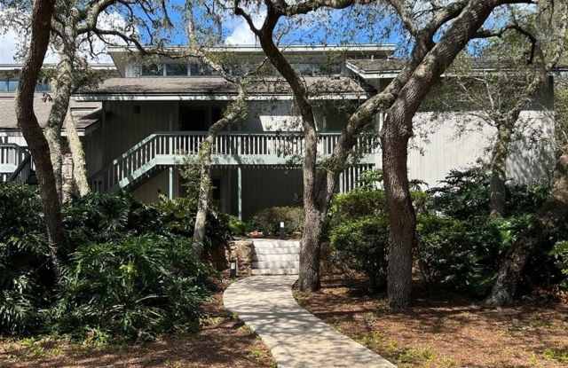 808 PINEWOOD COURT photos photos