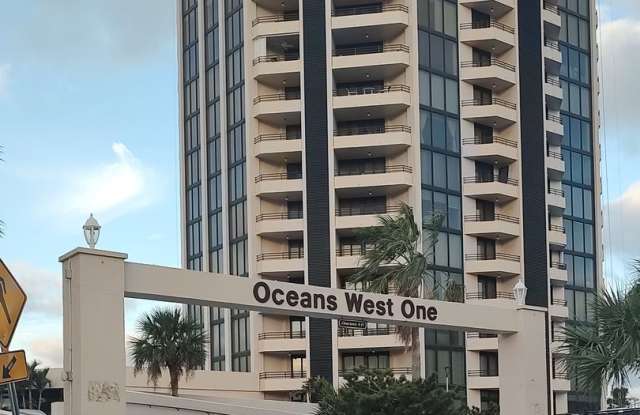 Furnished 3rd Floor Condo Overlooking The Golf Course photos photos