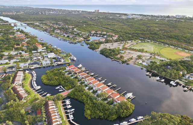 13348 Mangrove Isle Drive Gallery 1