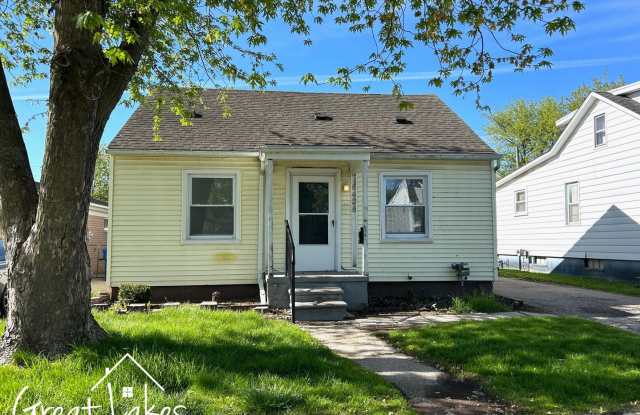 Charming 3 Bedroom 1 Bathroom now available for rent photos photos