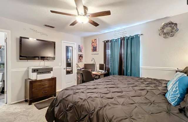 1350 Winter Green Way photos photos