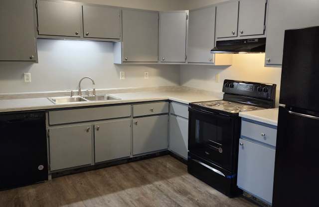 280 Shannon Court - 4 photos photos