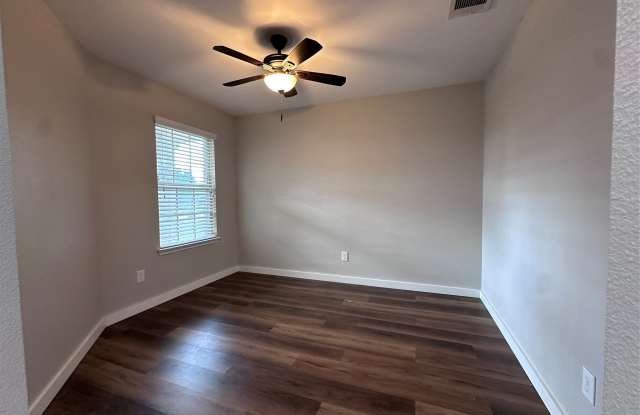 1404 Pampa Grass Drive Gallery 3