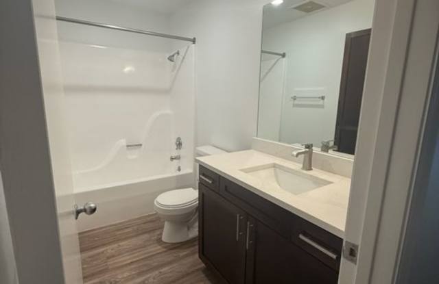 Harney Street Apartments Gallery 4