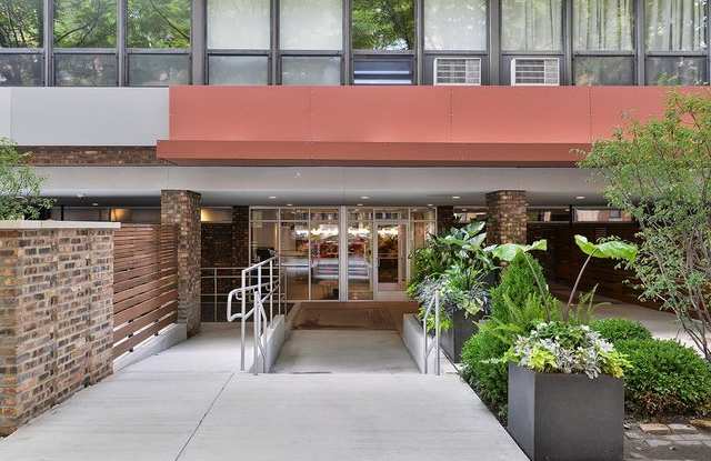 1704 North North Park Avenue - 1704 North North Park Avenue, Chicago, IL 60614