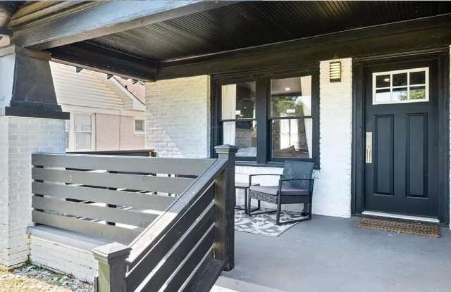 * * * $250 Move-in Special!!! * * * Stylish 2BR/2BA Home Near Paseo Arts District & Downtown OKC! * * * $250 Move-in Special!!! * * * Gallery 4