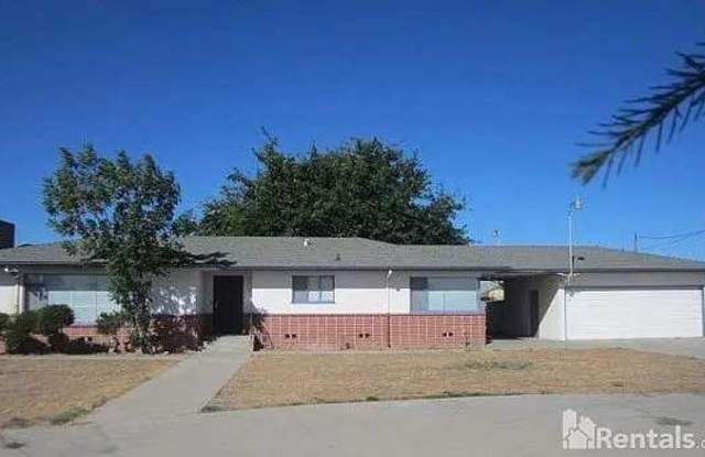 Cute farmhouse with lots of upgrades photos photos