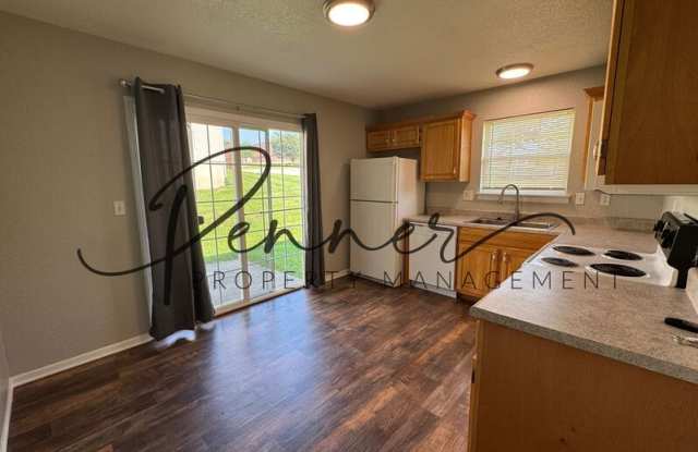 1401 SE Henley Court Gallery 4