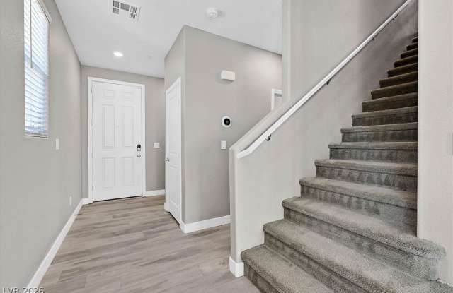 2823 Turnstone Ridge Street Gallery 2