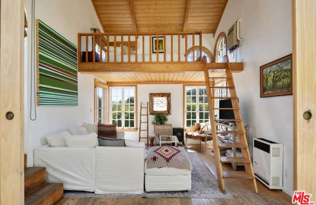 913 Fernwood Pacific Dr - 913 Fernwood Pacific Drive, Topanga, CA 90290