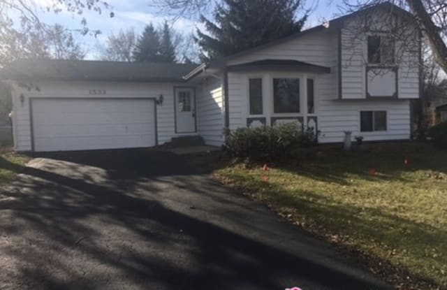 1533 80th Avenue N - 1533 80th Avenue North, Brooklyn Park, MN 55444