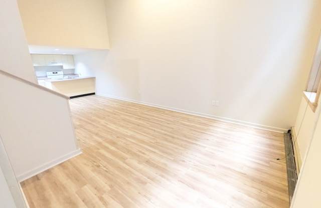 Dunlap Square-Department Gallery 1