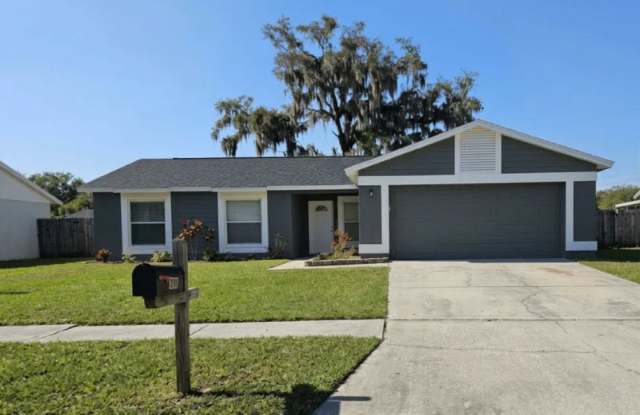 526 Oak Creek Drive photos photos