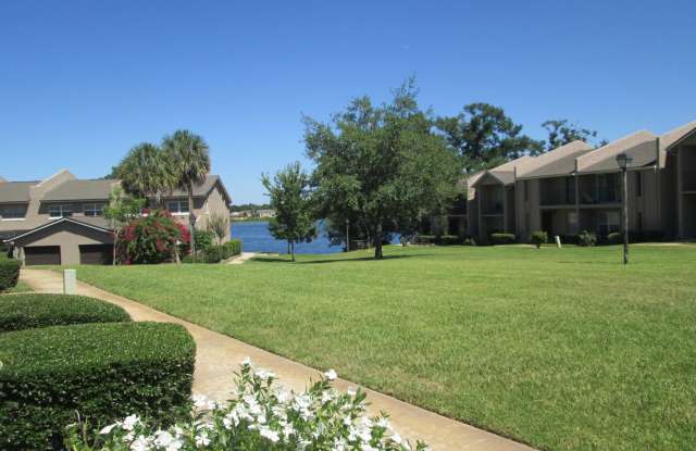 Don't miss this 3/2.5 Park Lake Townhouse in Maitland! Gallery 2