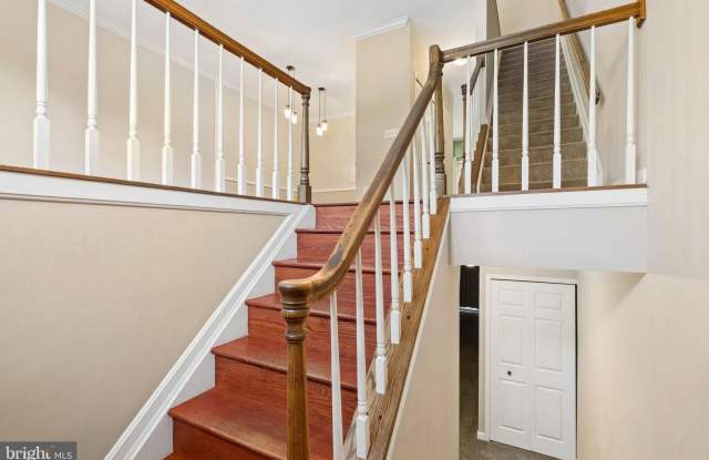 37 SNOWBERRY Court Gallery 4