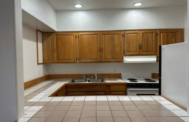 1 Bedroom, 1 Bath Condo Gallery 4