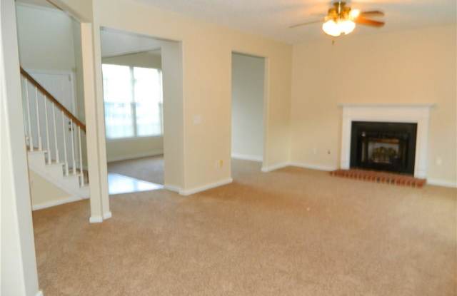 513 Whisper Walk Gallery 3