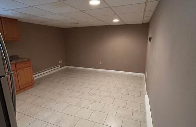 155 MEADOWBROOK Lane Gallery 2
