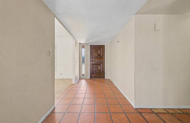4840 E Fanfol Drive Gallery 2