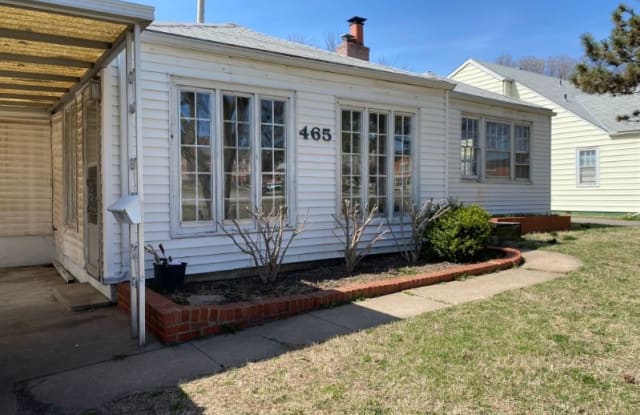 465 S Bleckley Dr Gallery 2
