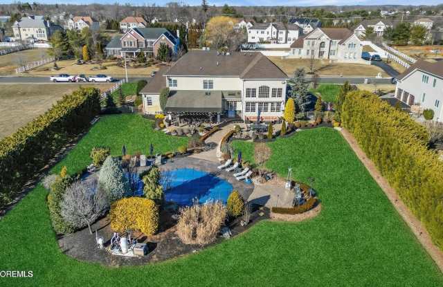 12 Courtney Court photos photos