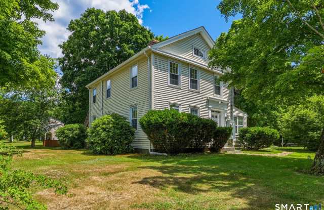 945 Glastonbury Turnpike Gallery 2