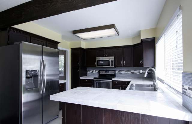 8298 S Syracuse Ct Gallery 4