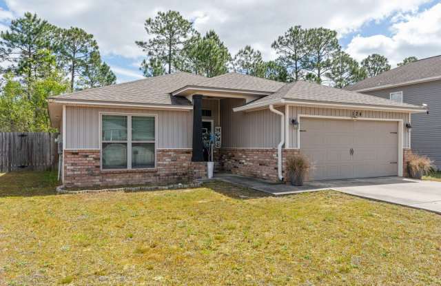 3/2 at the FRONT of Crestview!! AVAILABLE JUNE 2026! photos photos