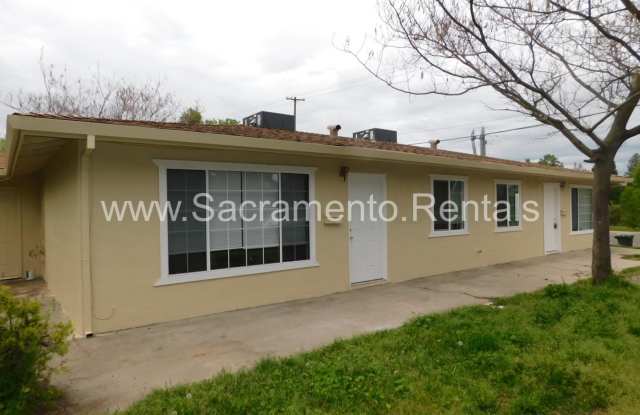 Updated 2bd/1ba Roseville Duplex near Oakmont H.S. photos photos