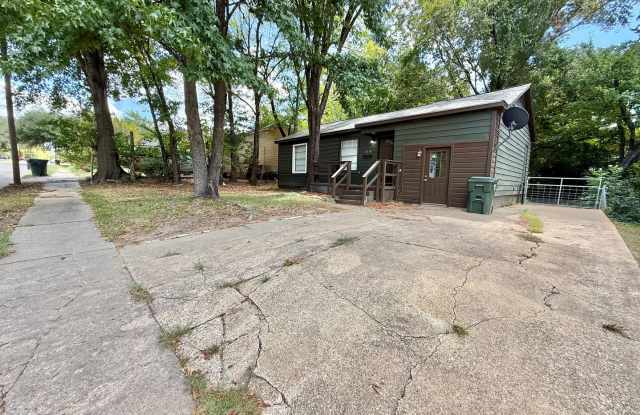 Spacious 3-bed with 3.5 bathrooms!! Gallery 4