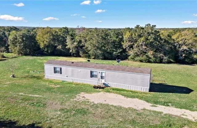 3933 N Graham Road Gallery 2