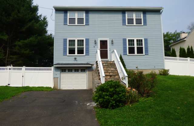 7 Ridge Lane Gallery 2