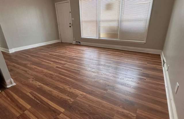 4 bedrooms 1 Full bathroom. The house is very spacious living room, dining room and full kitchen includes the appliances fridge and stove. The house is section 8 ready. If you have any questions or concern text/call Liza at 816-602-6520. photos photos 4 bedrooms 1 Full bathroom. The house is very spacious living room, dining room and full kitchen includes the appliances fridge and stove. The house is section 8 ready. If you have any questions or concern text/call Liza at 816-602-6520. photos photos
