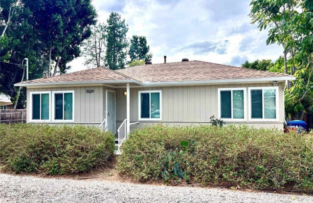 7029 Yolanda Avenue - 7029 Yolanda Avenue, Los Angeles, CA 91335