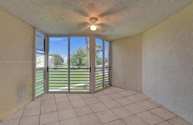 1900 Sabal Palm Dr - 1900 Sabal Palm Drive, Davie, FL 33324