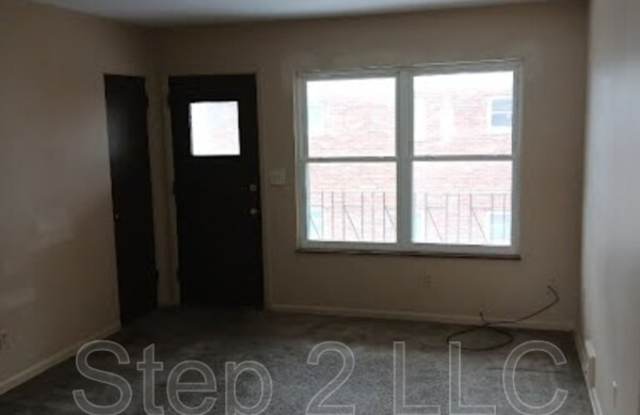 228 South Saint Clair Street - 2 photos photos