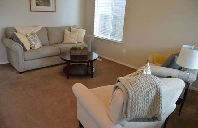 Meridian, 4Bd/2.5Bth/2Car, 2002Sqft, Nice family home in Gramercy Subdivision Gallery 4