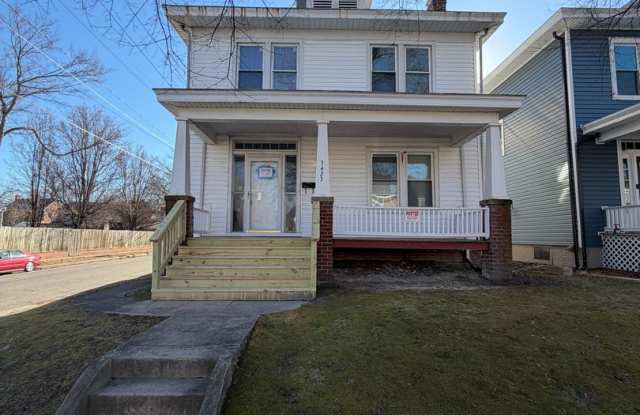 Beautifully Renovated 4bdrm/1.5bth Home Located in Richmond's Northside!! photos photos