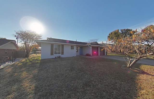 324 Northwest Compass Drive - 324 Northwest Compass Drive, Lawton, OK 73505