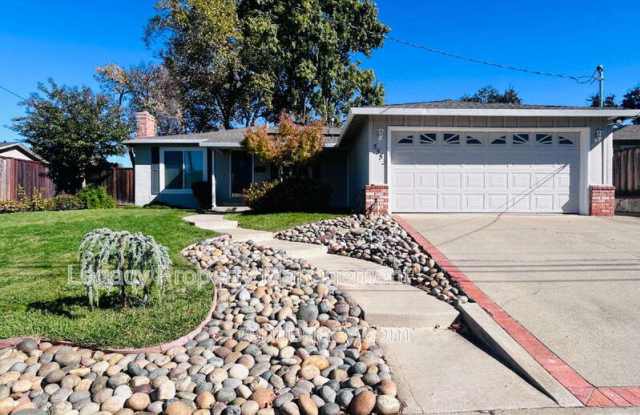 5553 Indiana Drive Gallery 1