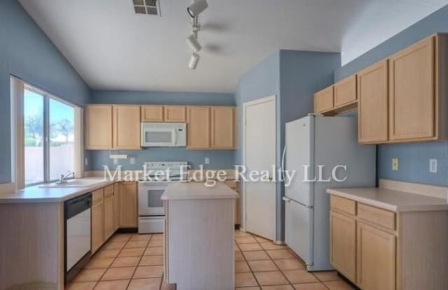 916 East Saragosa Street - 916 East Saragosa Street, Chandler, AZ 85225