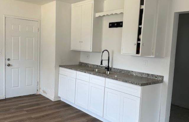 8391 Cottonwood ave photos photos