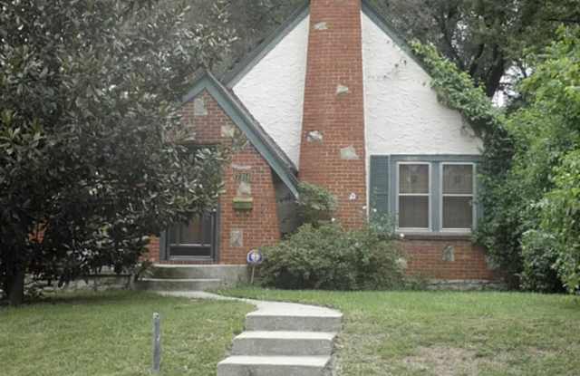 COMING SOON! 3 Bedroom 2 Bathroom in Kansas City MO $1,400.00 photos photos