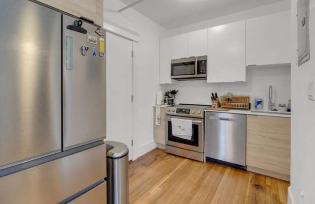 1082 Commonwealth Ave. - 1082 Commonwealth Avenue, Boston, MA 02215