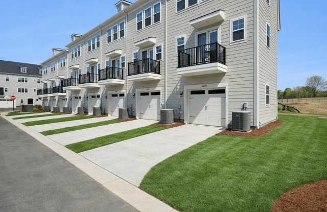Groves Townhomes Gallery 2
